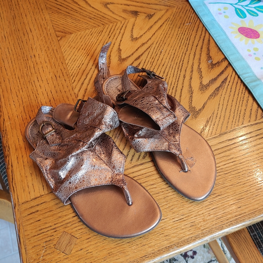 Bronze slouchy sandals
